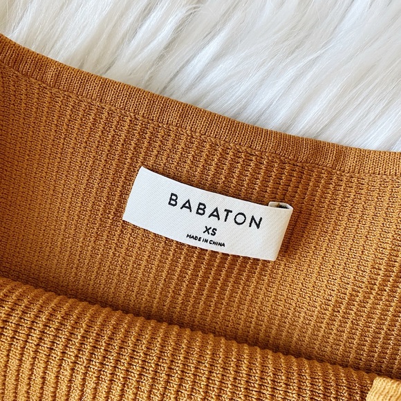 Aritzia Sculpt Knit Squareneck Tank - Picture 2 of 3